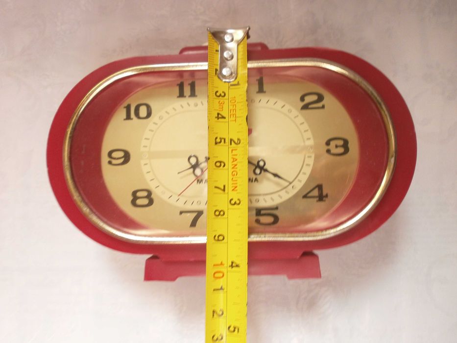 Стар Китайски Механичен Будилник - Работи и Звъни
Много добре запазен.