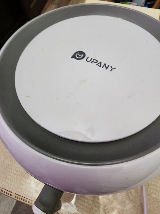 Аэрогриль, б/у в хорошем состоянии.