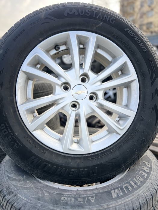 Kobalt saka diska 15 yumshoq balonlari bilan