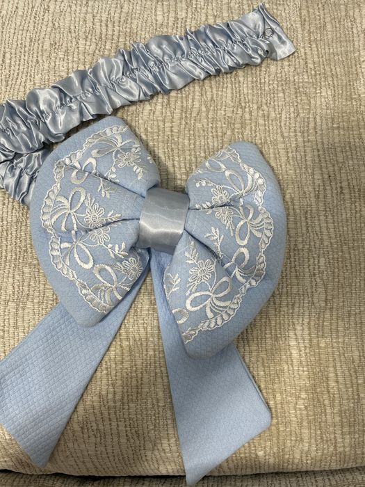 Продам комплект на выписку для мальчика