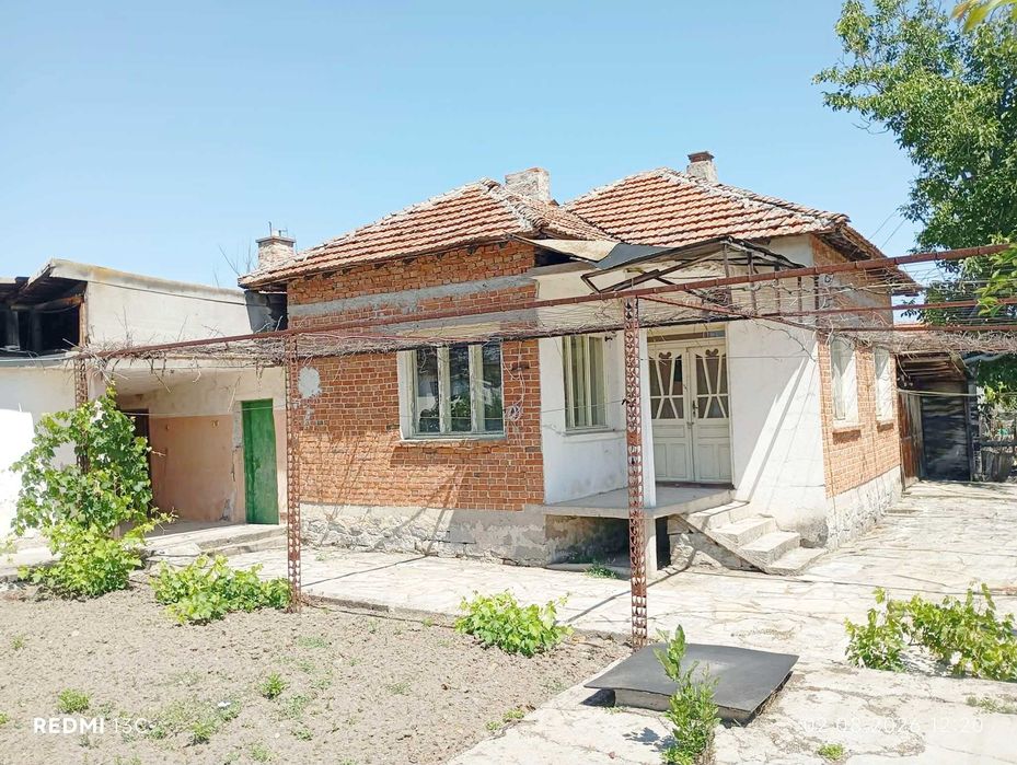 Къща в село Синапово