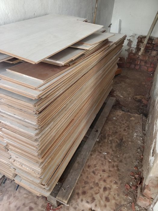 Продам ламинат в отличном состоянии