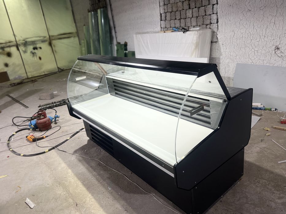 Витрина холодильник