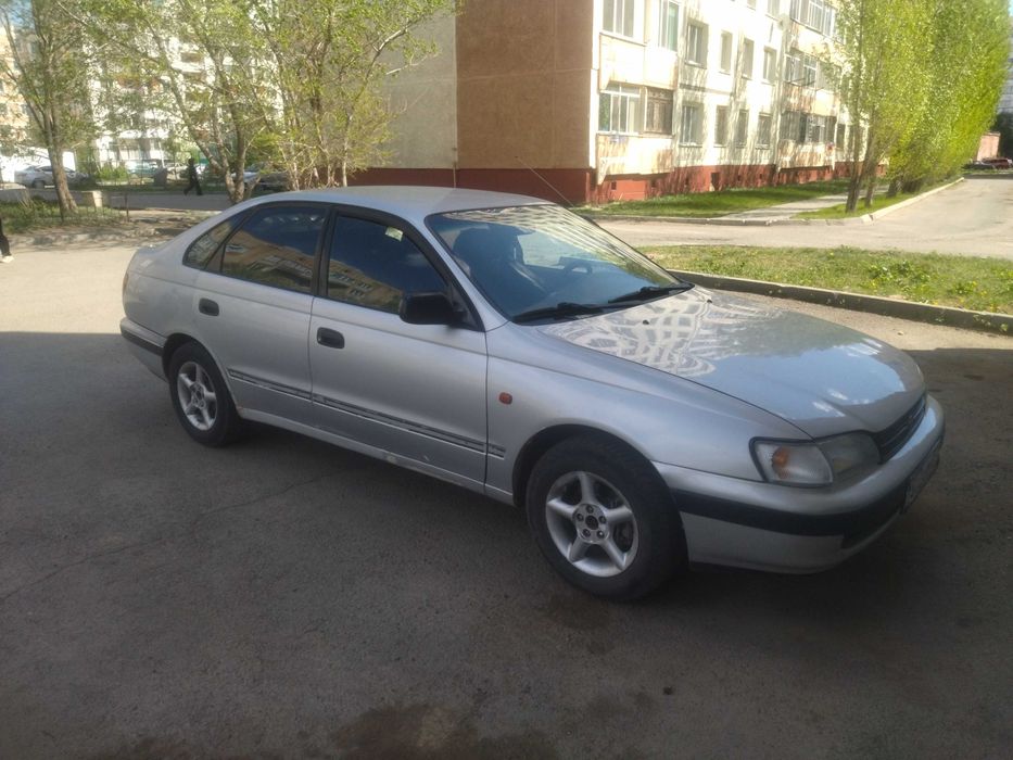 Toyota carina E 1996 г.