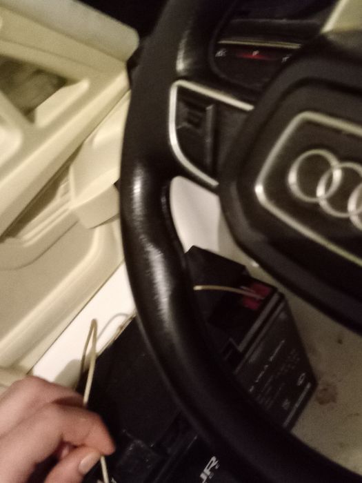 Продам детскую машинку ауди внедорожник