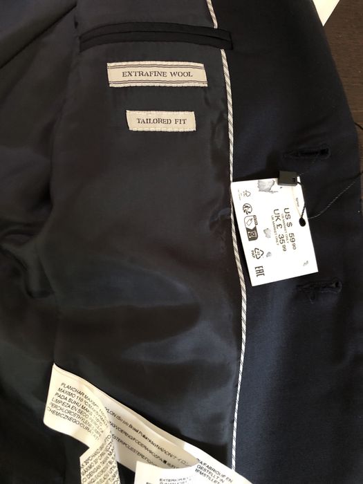 Продам новый детский костюм