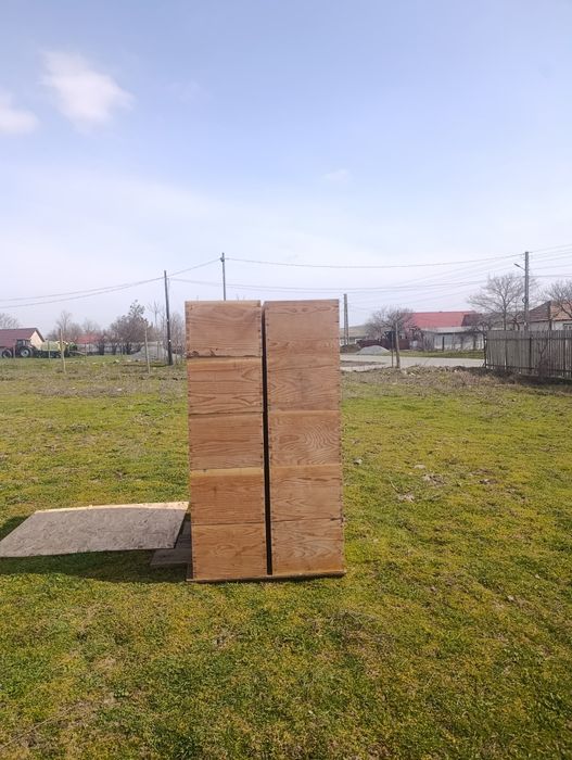 Caturi și cutii apicole