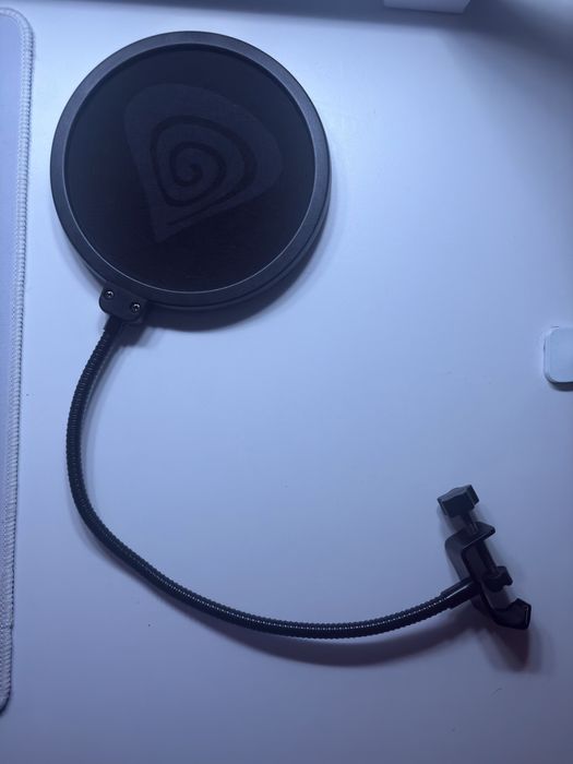 Pop filter pentru microfon de streaming / gaming