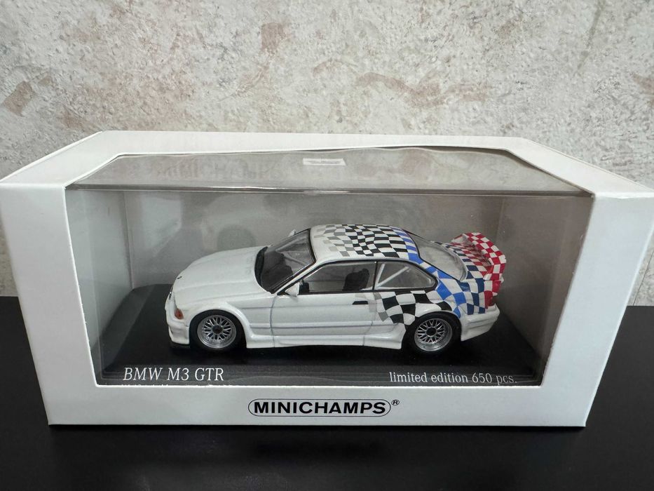 BMW M3 GTR 1:43 Minichamps