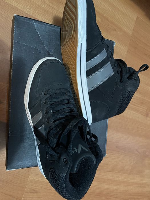 Adidasi Victory Dama