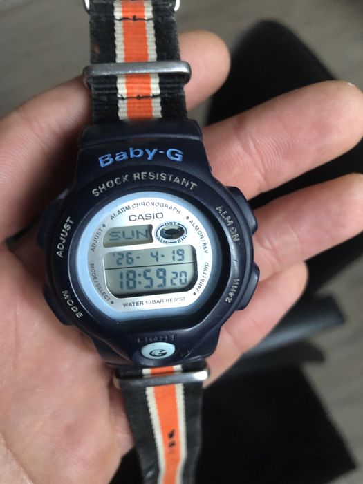 Дамски Часовник -swatch