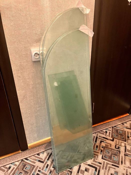 Продам стекло отличного состояния