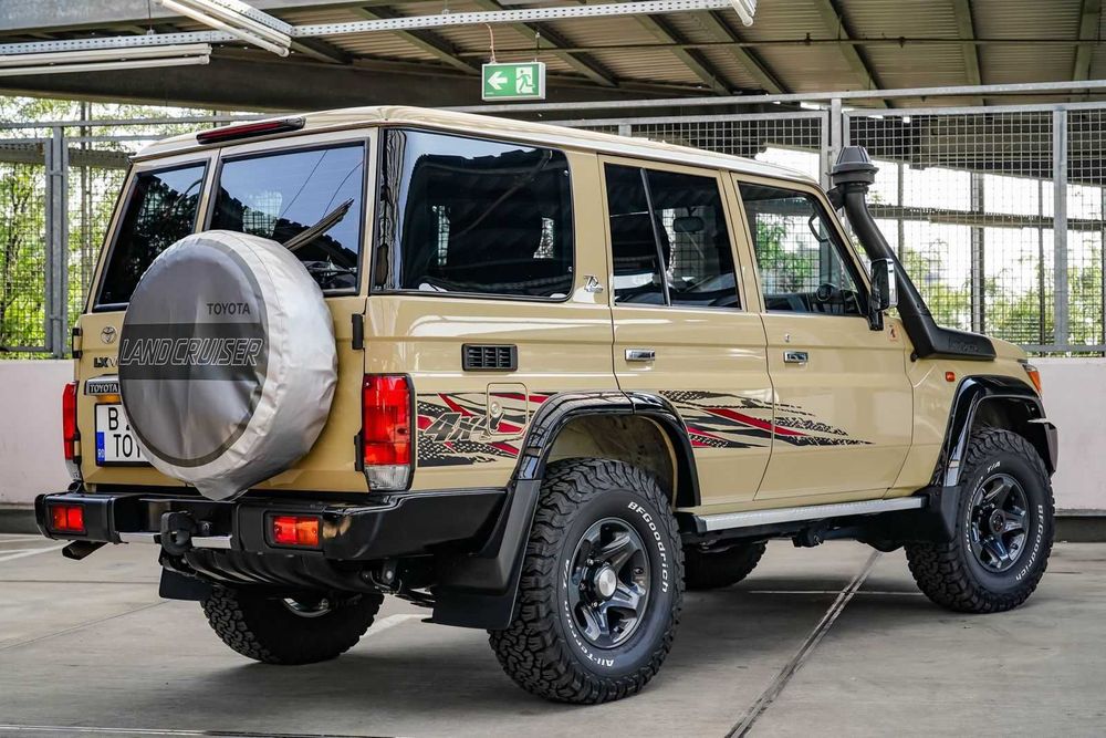 Toyota Land Cruiser GRJ76 Editie Aniversara