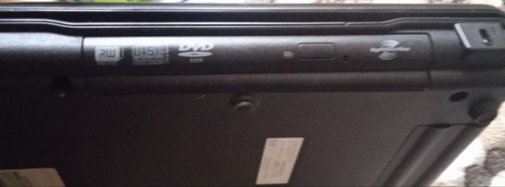 Продам ноутбук НР Compaq 6730s без интернета