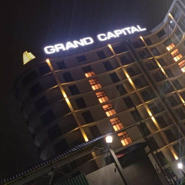 Banner chiqazish Pechat Bukva stend Tashqi reklama