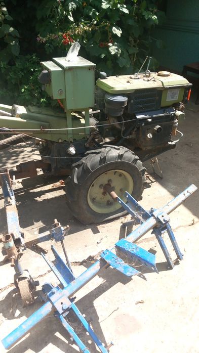 Motocultor +remorca