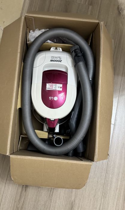 Пылесос LG, б/у, мощный