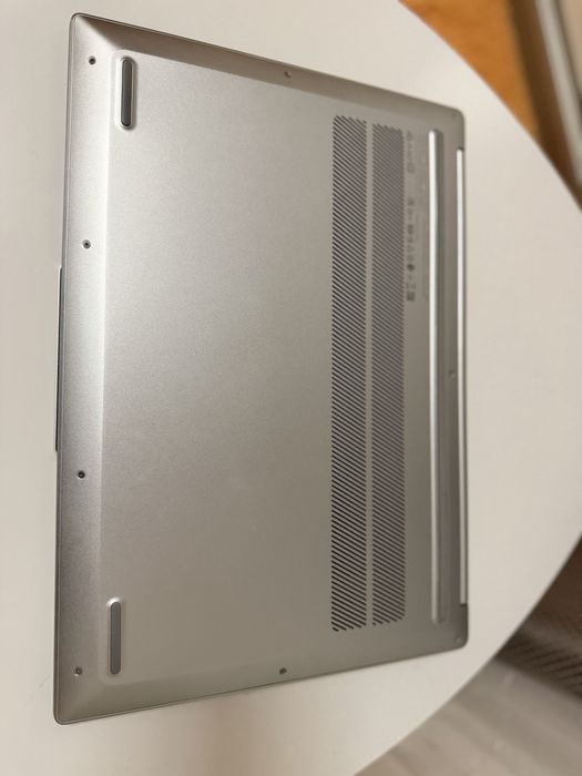 Lenovo IdeaPad slim 5 OLED