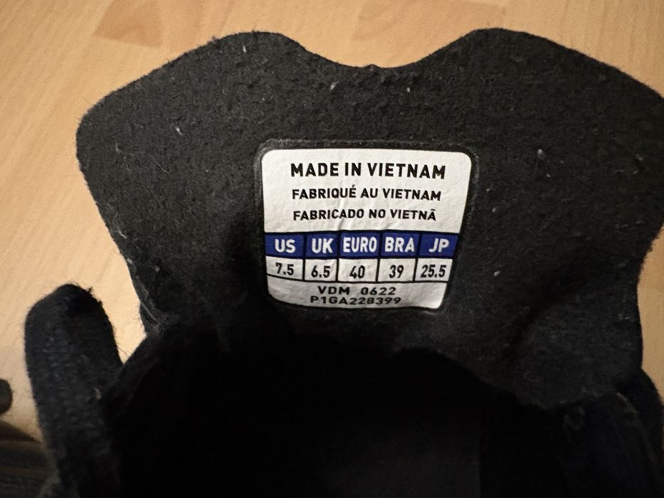 Бутонки Mizuno Morelia Neo III Pro FG размер 40 /40.5/ 39