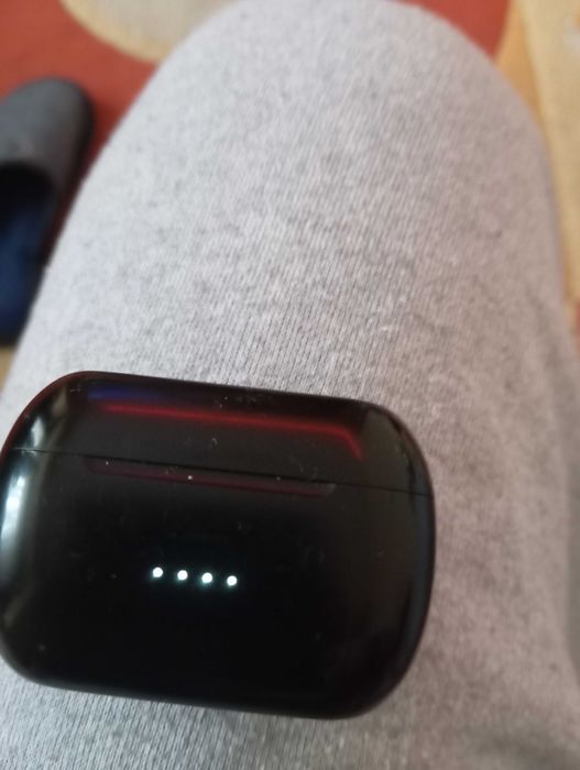 Vând caști bluethooth lum gravity