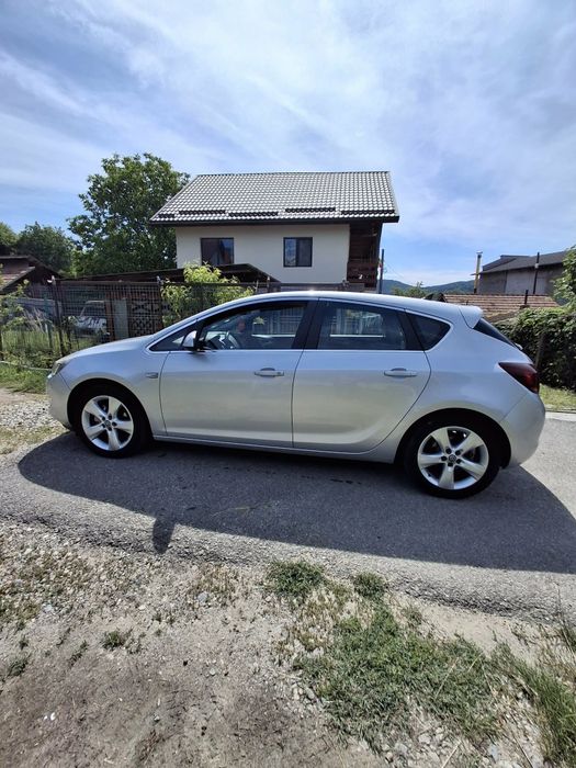 Opel Astra J 1.4 turbo gpl de fabrica
