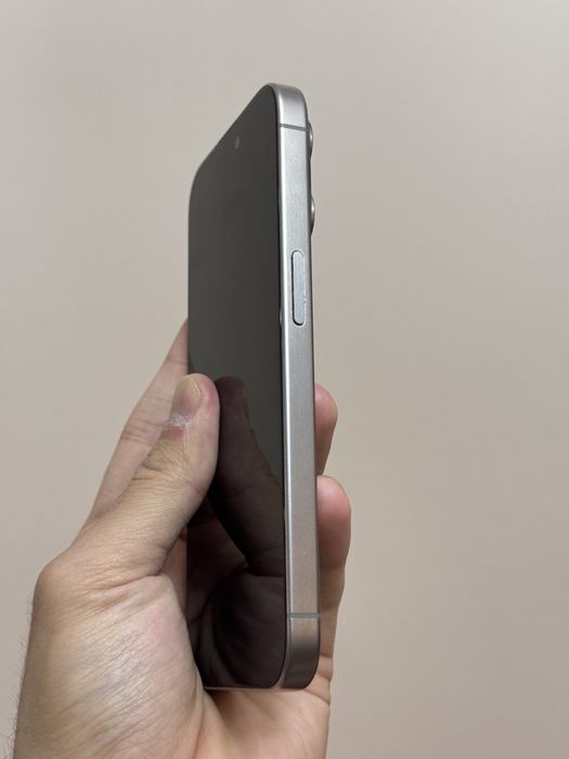 Iphone 15 Pro. 256гб. Акб 87%