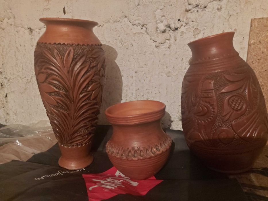 Vaze ceramice culoare maro