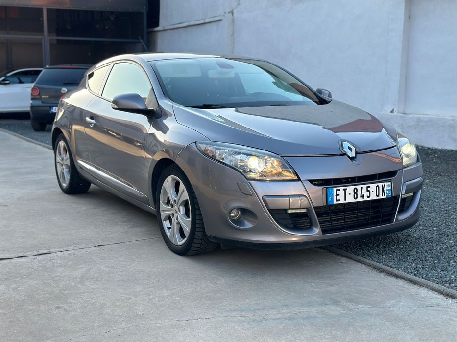 RENAULT Megane