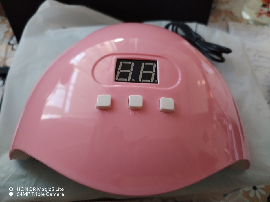 Led лампа за гел лак