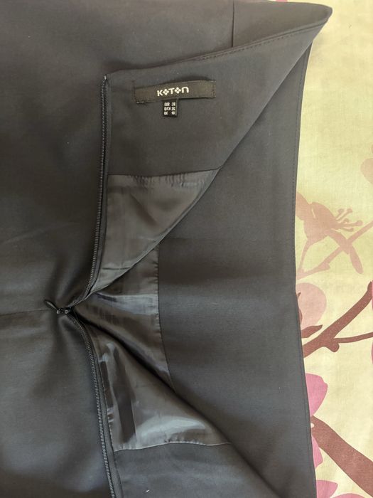 Юбка классическая темно синего цвета