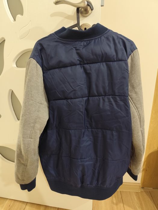 Два броя есенни якета