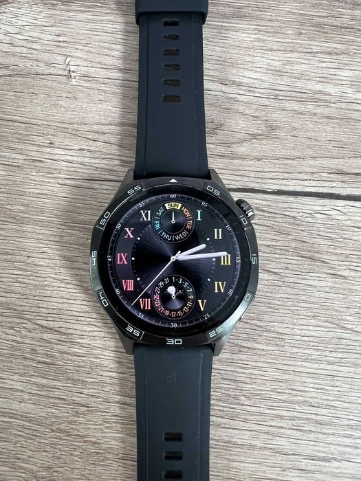 Vand ceas Huawei Watch GT 5 46mm - garantie pana in noiembrie 2028