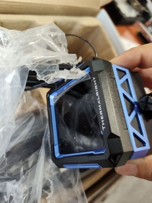 Racire procesor pe lichid cu display 360 mm,Thermalright nou la cutie