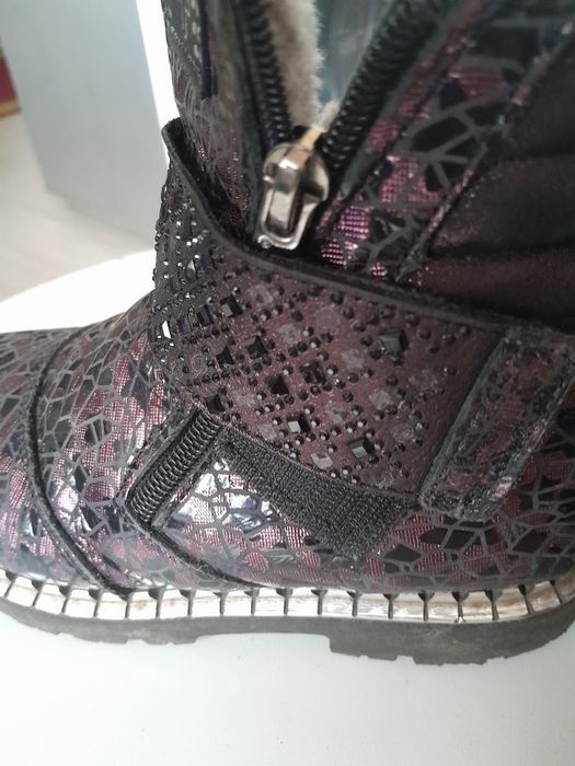 Продам б/у сапожки девочке