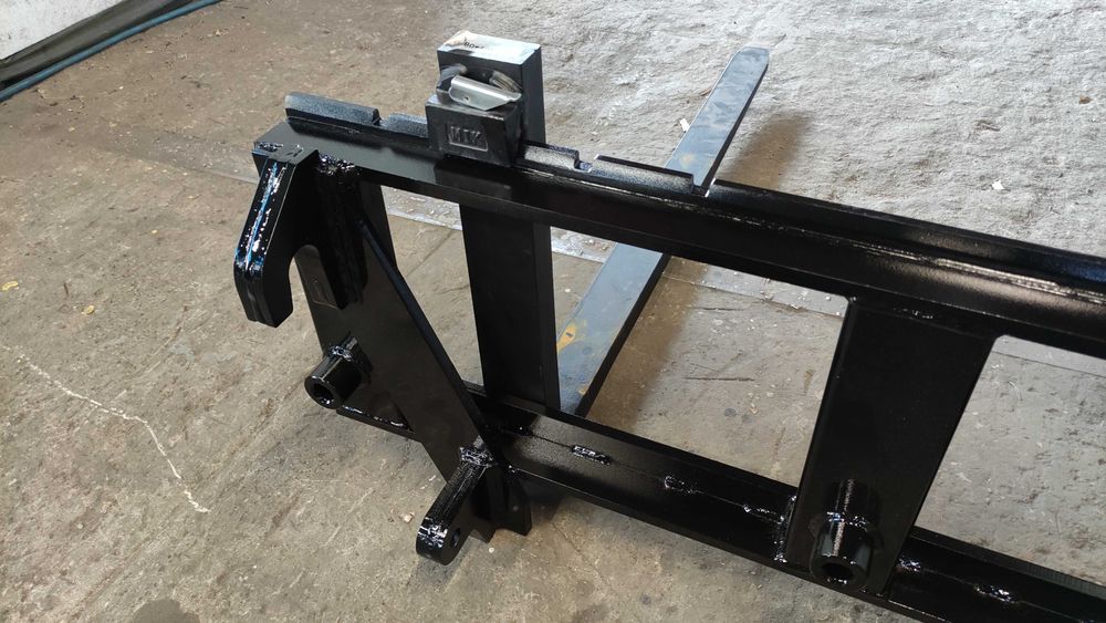 Палетни вилици за челен товарач