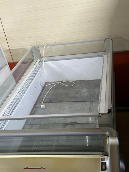 Морозильник открытого типа,оборудование