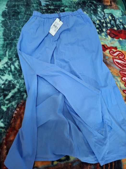 Haine noi cu etichetă( bluze, pulovere, tricouri)