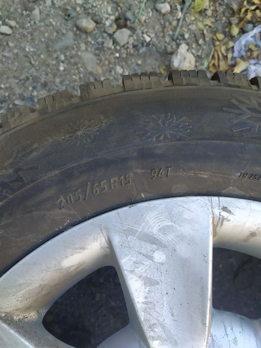 Продам Шины с дисками