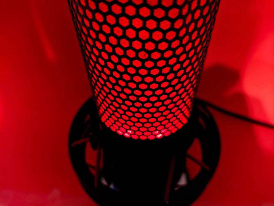 HyperX QuadCast USB Кондензаторен Микрофон за Стрийминг, Гейминг, PC, Подкаст, Студиен