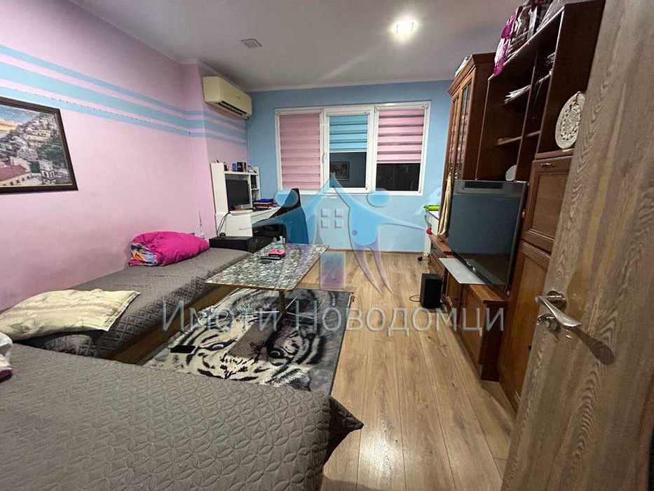 Продава се Тристаен апартамент в Шумен, Пазара - 90 кв.м за 1530 €/кв.м - Снимка #3