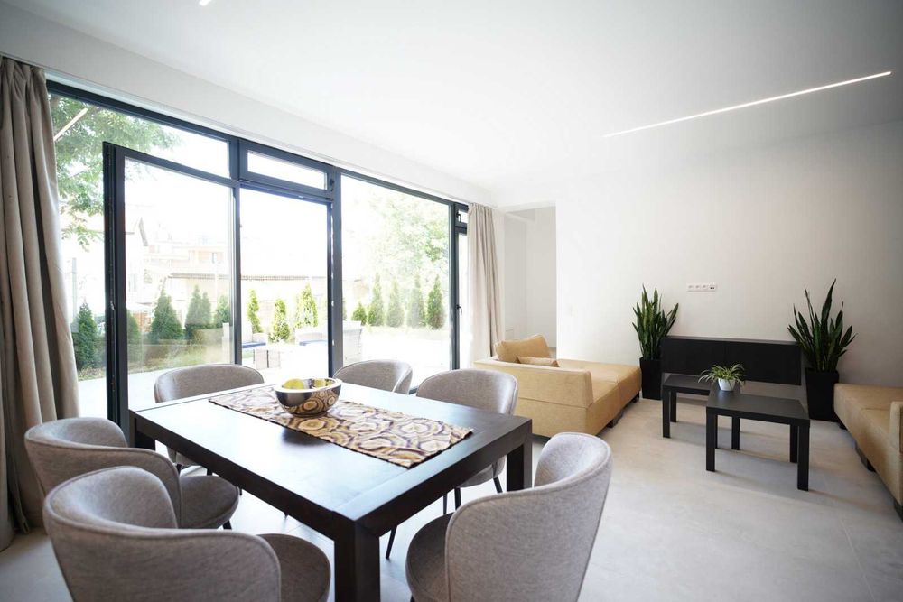 Дава се под наем Тристаен апартамент в София, Зона Б-18 - 220 кв.м за 1500 € - Снимка #6