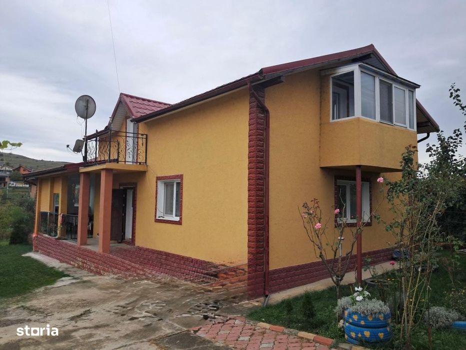 Casa individuala de vanzare l 197 mp utili l 1000 mp teren l Apahida