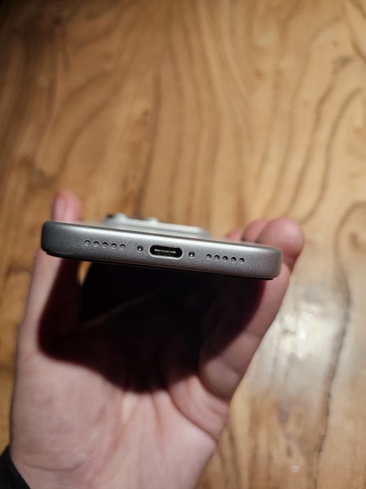 Продам Iphone 17 pro