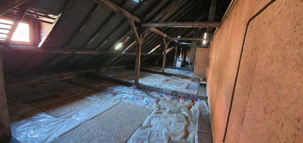 De vânzare proprietăți ultracentrale – P-ța Hermann Oberth, Sighișoara