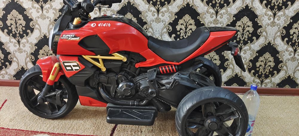 Детский электромотоцикл DIDIT.