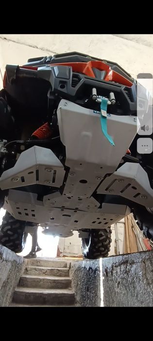 Vând ATV CF MOTO 1000