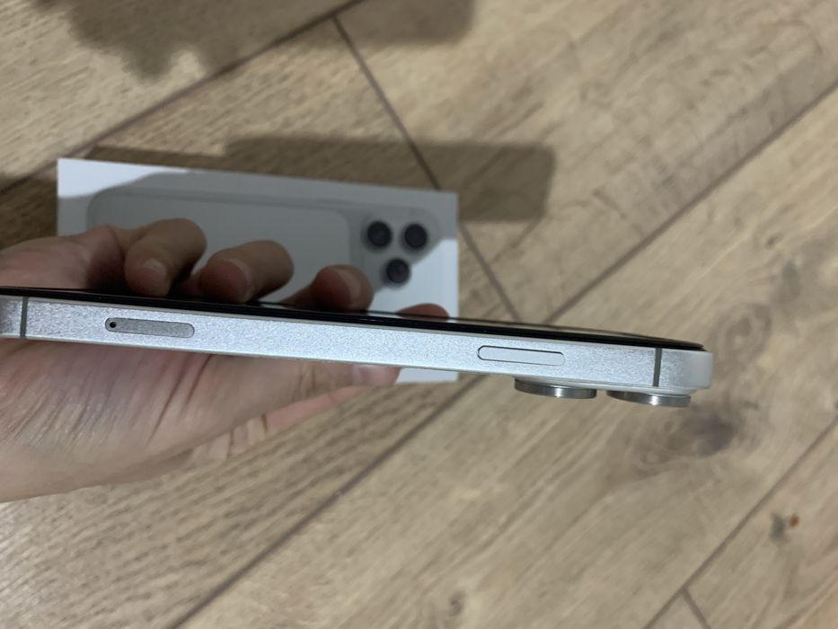 Айфон xr корпус 17 про 256гб