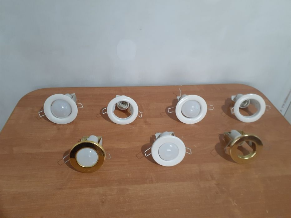 Продам светильники