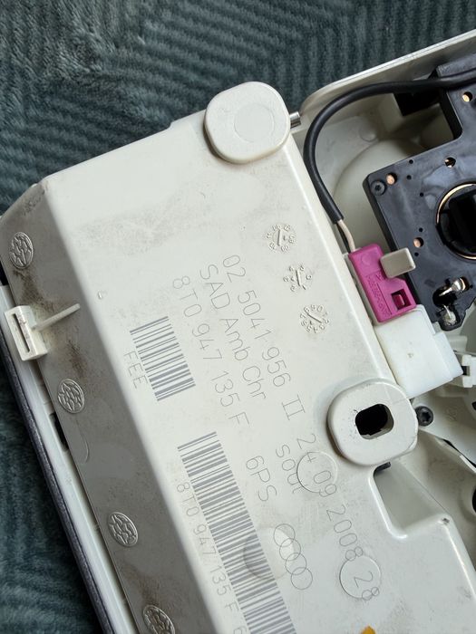 Plafoniera lampa trapa neagra audi a4 b8 b8.5 avant break 8t0947135f