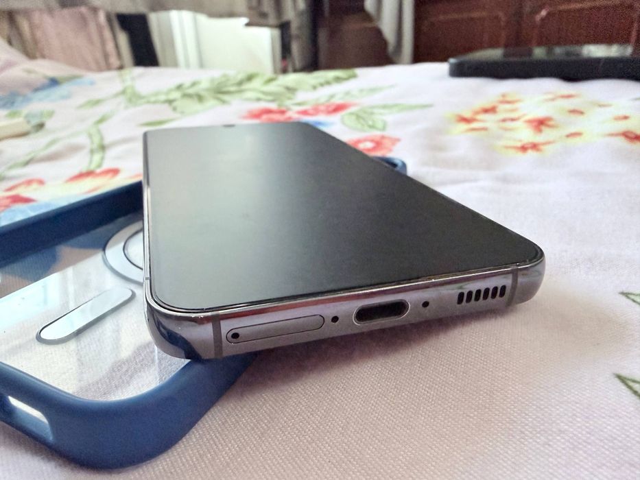 Samsung 23 8/256 идеальное состояние